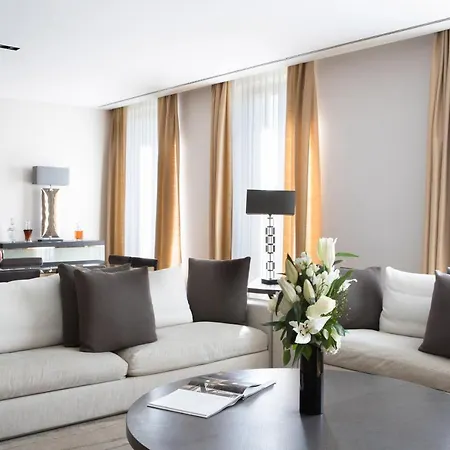 La Reserve 5*